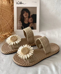 Handmade Grass Woven Flower Beach Slippers
