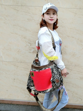 Everybody Loves Beautiful Shoulder Bags