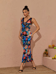 Alaska V Neck Floral Printed Midi Dress In Black