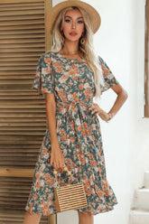 Flowy Round Neck Short Sleeve Pleated Floral Printed Midi Dress - Floral