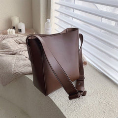 Harper Shoulder Bucket Bag