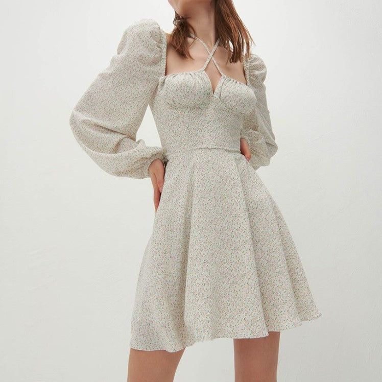 Vestido mini con mangas abullonadas High Above The Clouds