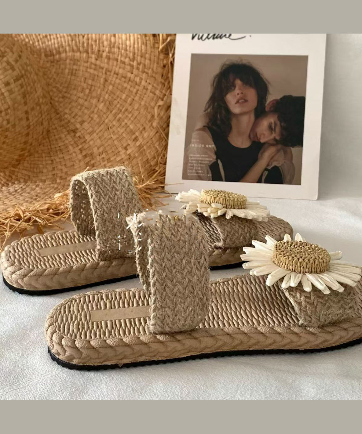 Handmade Grass Woven Flower Beach Slippers