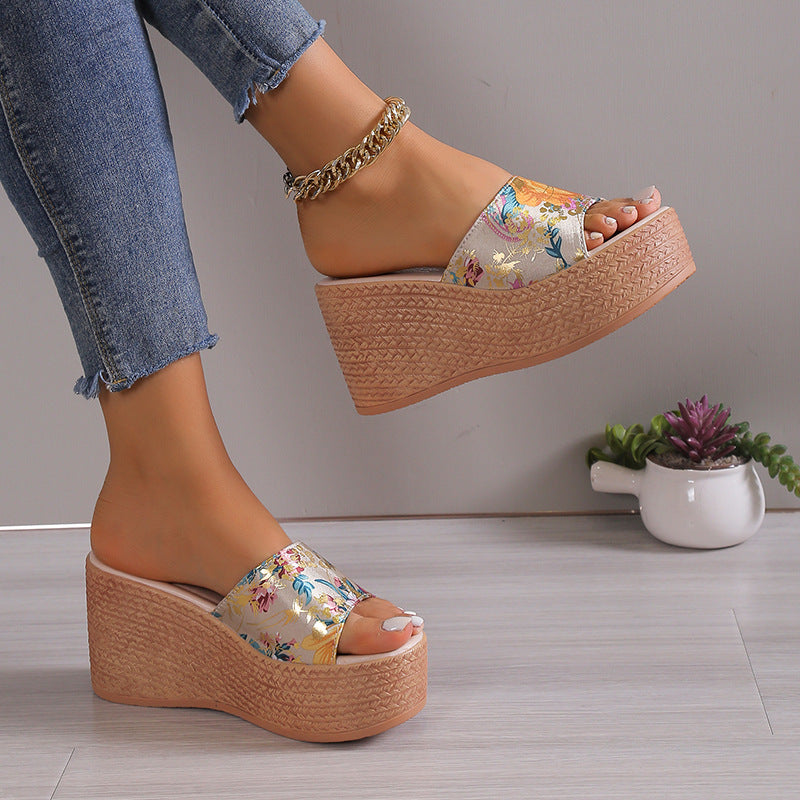 Printed Platform Sandal