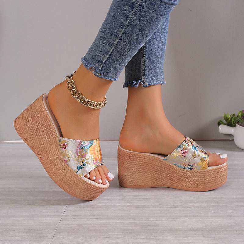 Printed Platform Sandal