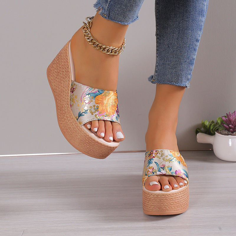 Printed Platform Sandal