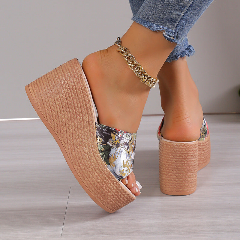 Printed Platform Sandal