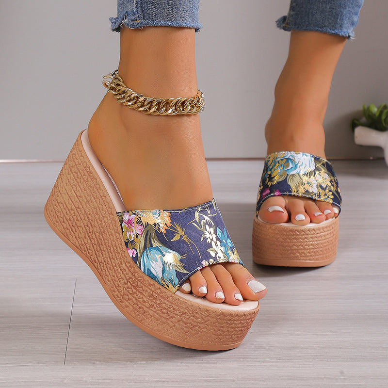 Printed Platform Sandal