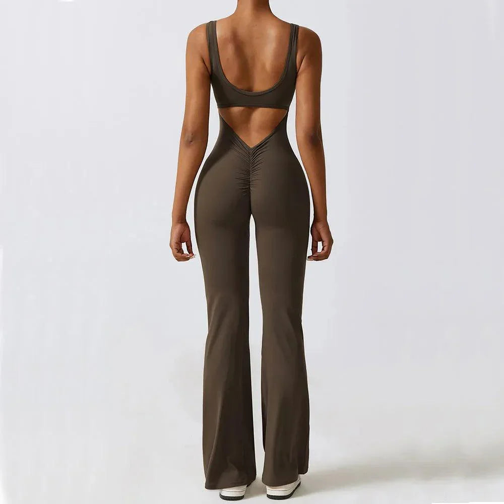 Amplify Sensuality – Ausgestellter, geraffter Jumpsuit