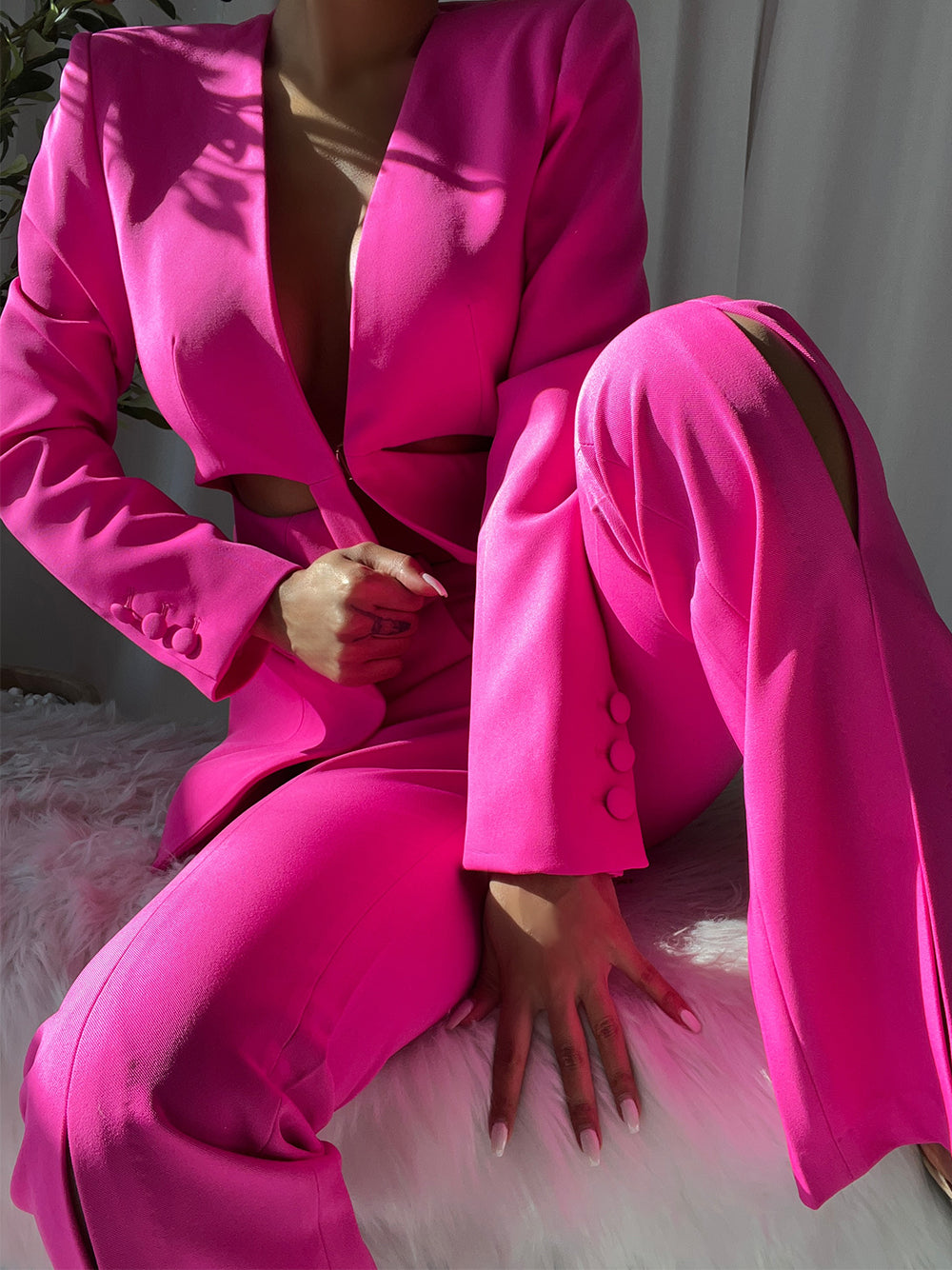 COUPERA – Blazer- und Hosenset mit Cut-outs in Fuchsia