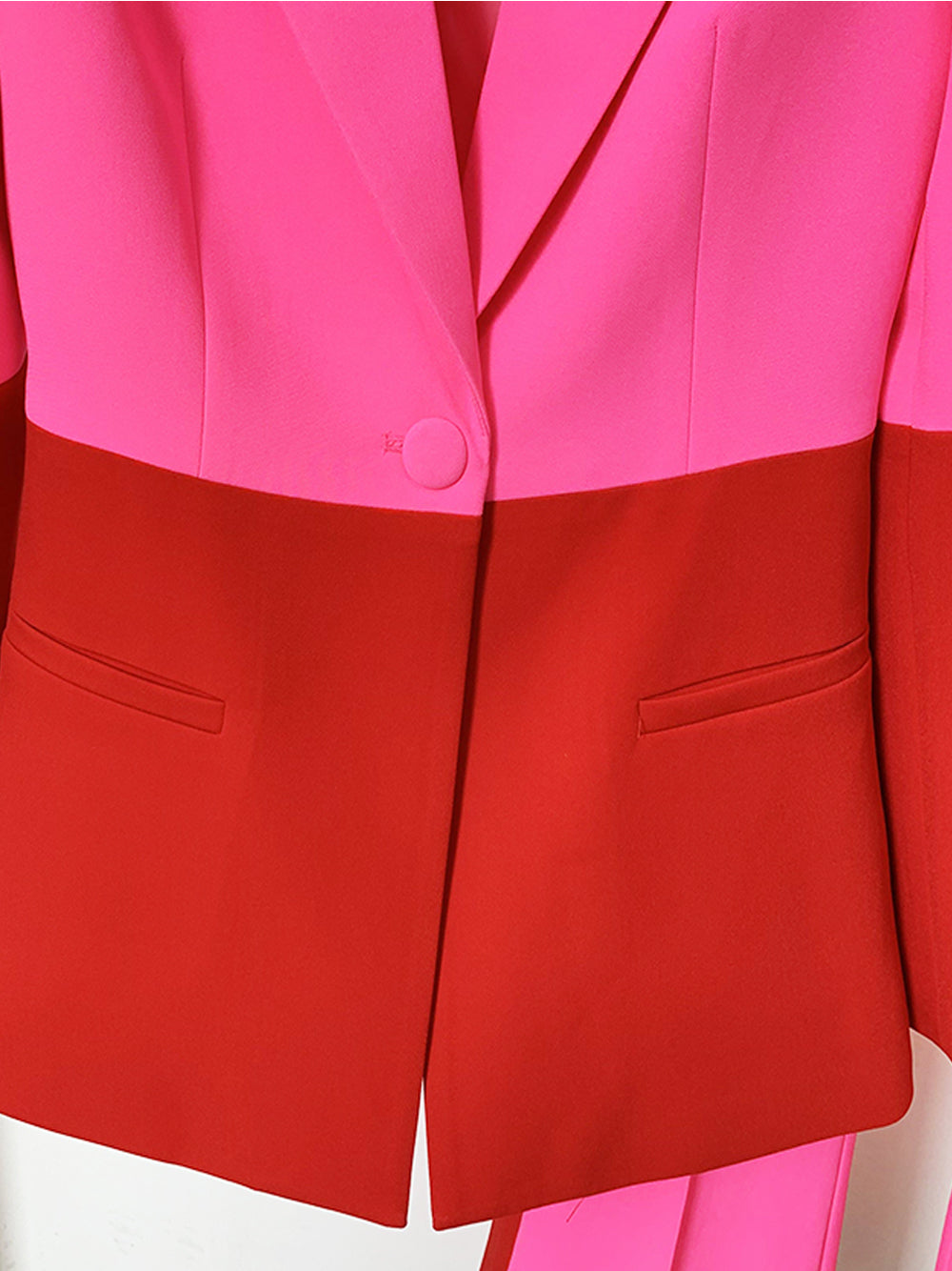 Conjunto de blazer y pantalón PETELE en rosa y rojo