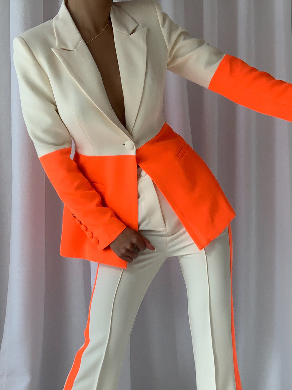 PETELE Blazer & Pants Set In Orange