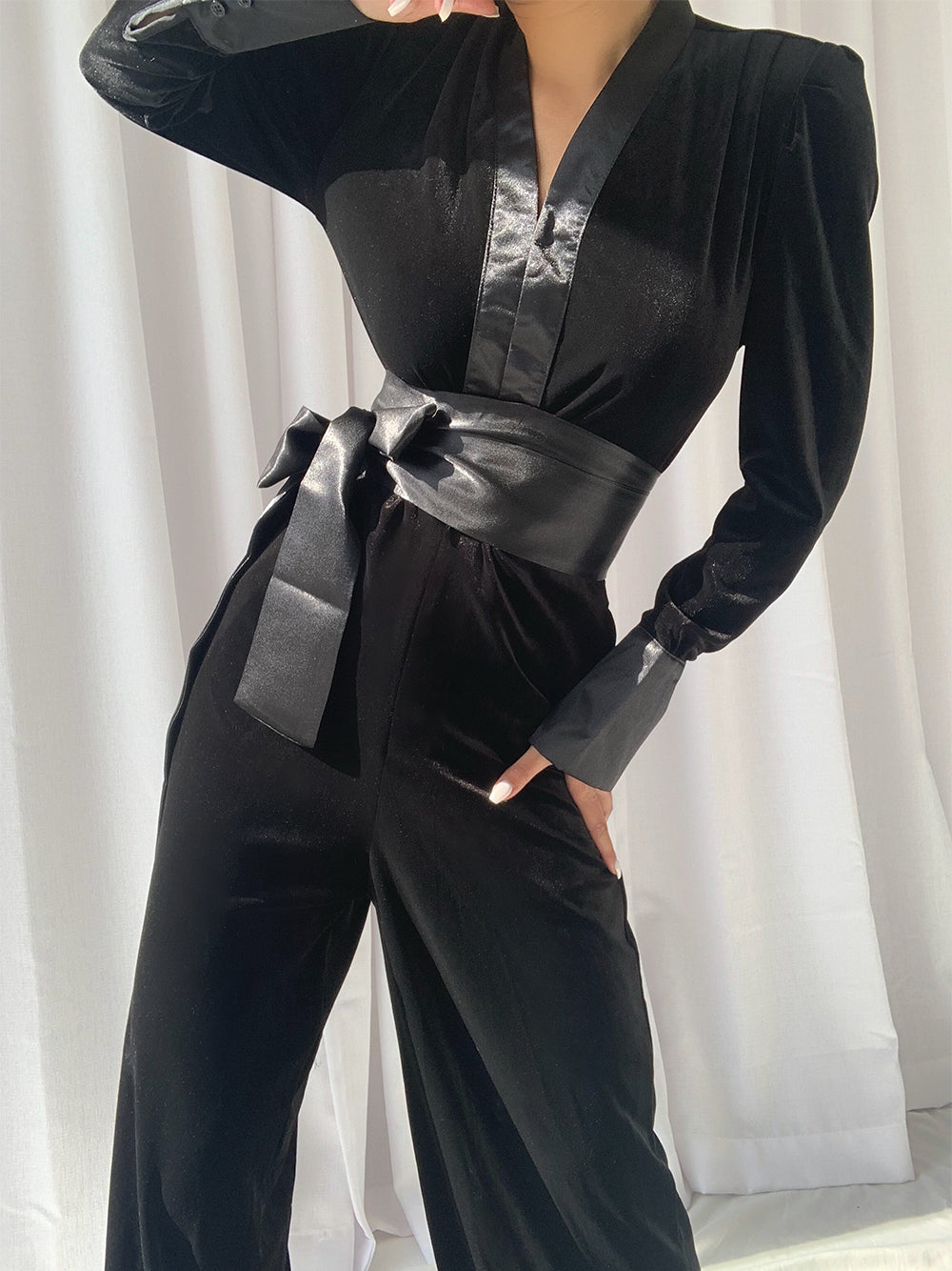 Schwarzer Samt-Jumpsuit