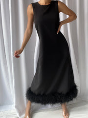 PIUME – Maxikleid mit Federn in Schwarz