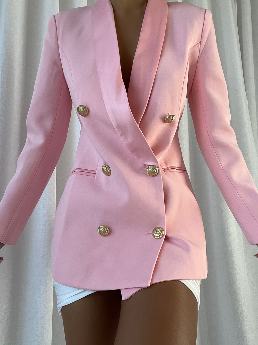 Blazer cruzado de crepé con cinturón en rosa