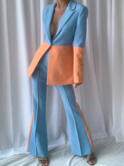 PETELE Blazer- und Hosenset in Blau und Orange