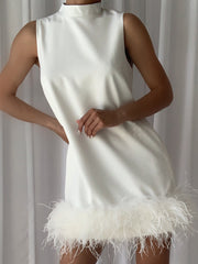 Vestido mini PIUME con plumas en blanco