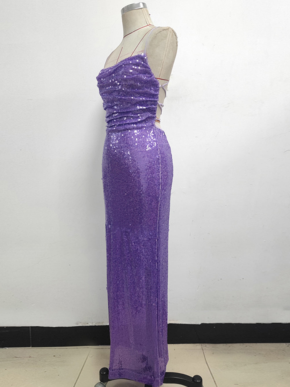 Vestido largo morado con lentejuelas VESSAI