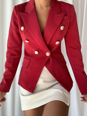 Zweireihiger roter Blazer