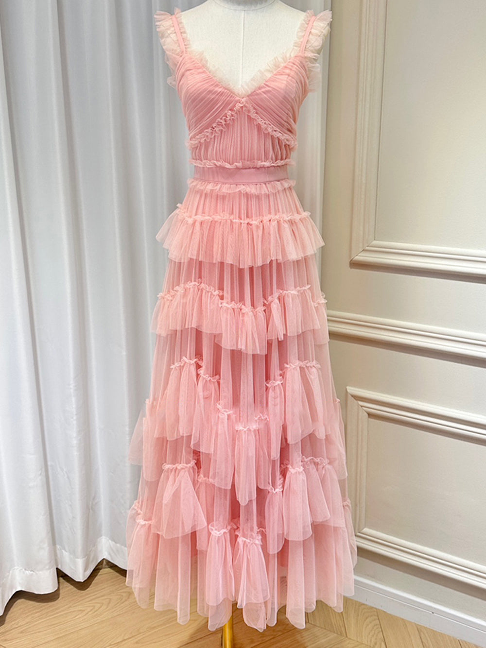 NILA Tüll-Maxikleid in Pink