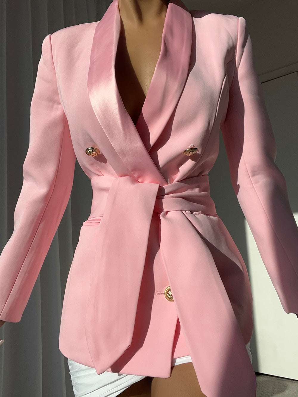 Zweireihiger Crêpe-Blazer mit Gürtel in Pink