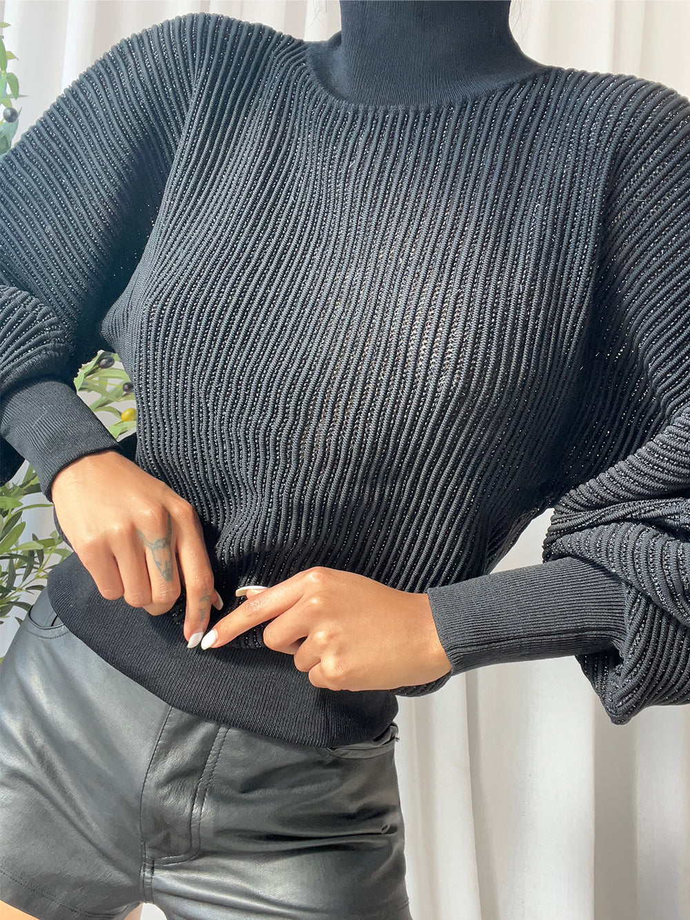 CHO Rippenstrick-Rollkragenpullover in Schwarz