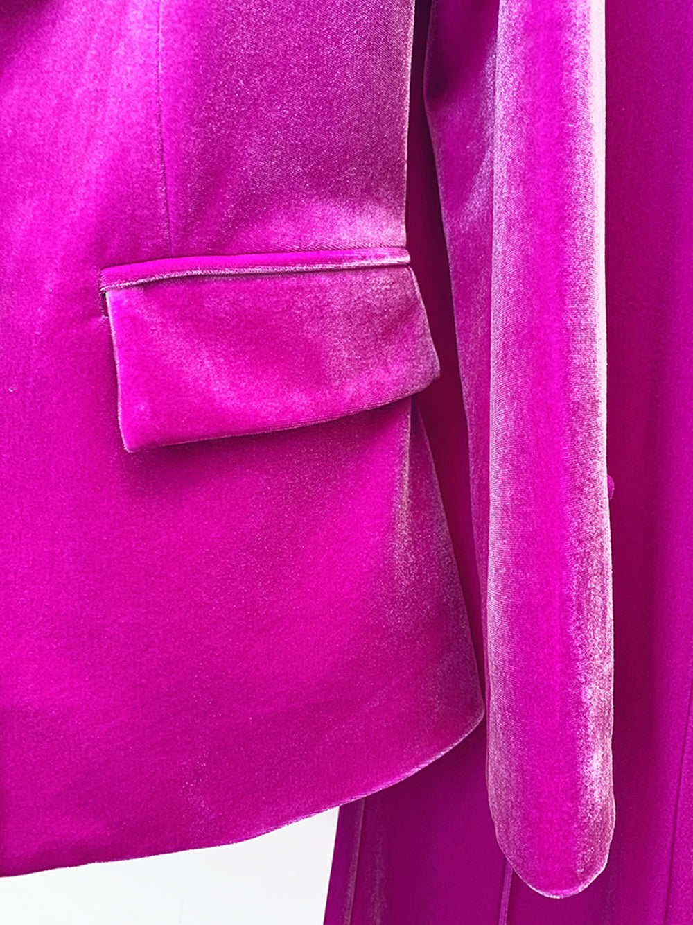 HINIYA Set aus Samtblazer und Schlaghose in Fuchsia