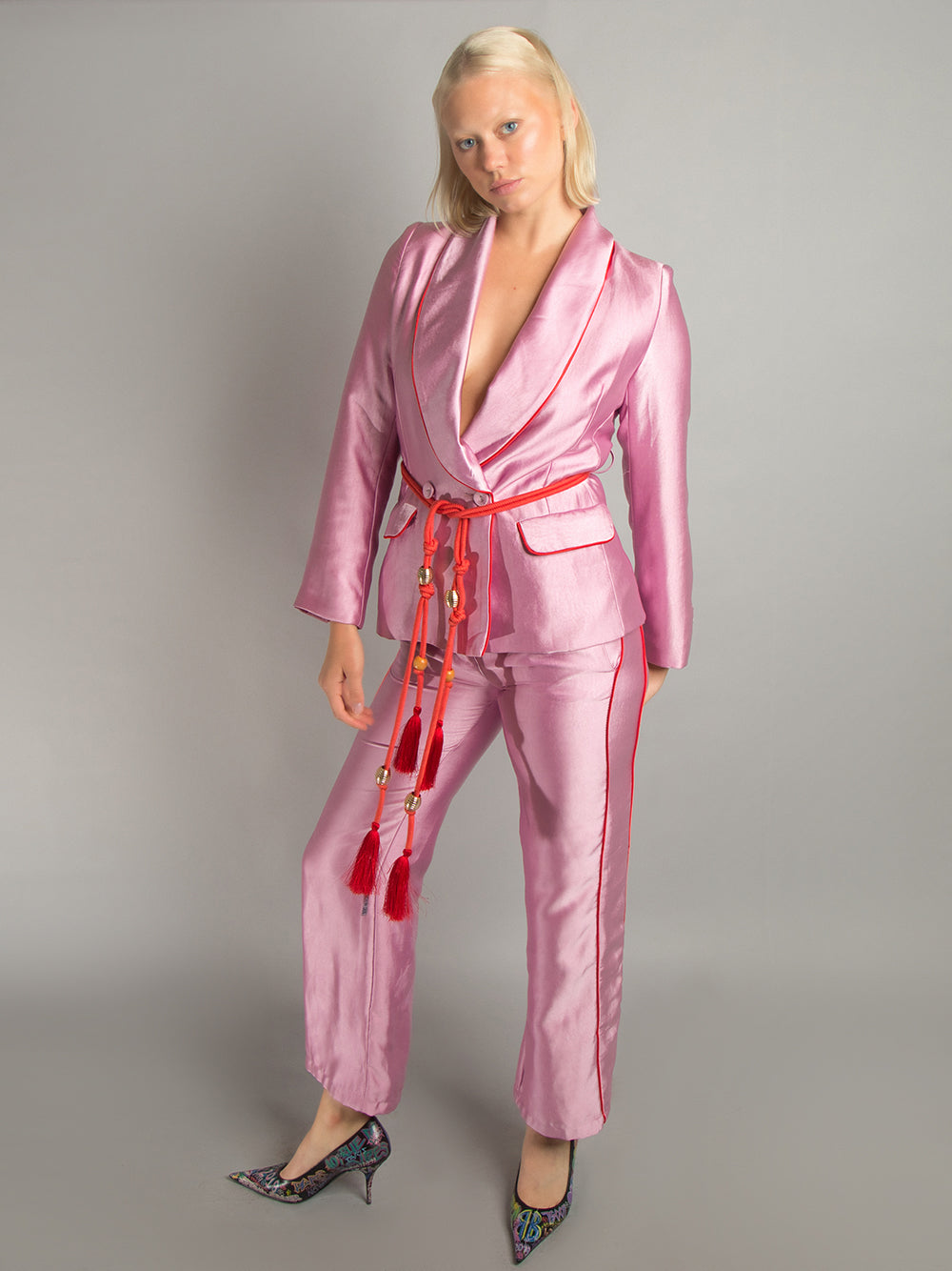 Pyjama-Set aus Satinblazer und Hose in Pink 