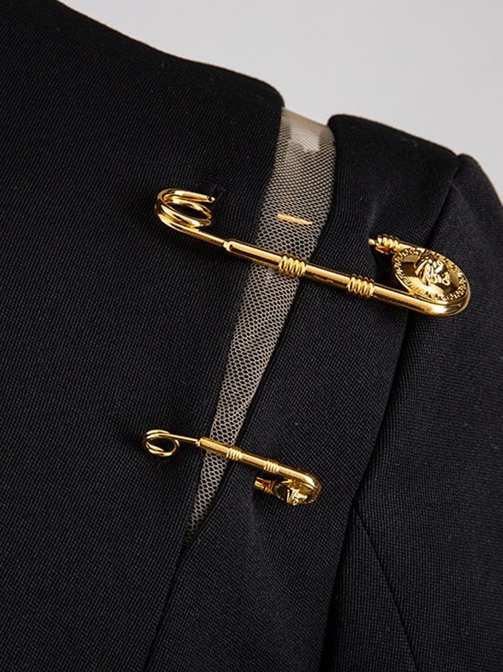 SCOTTIE Safety Pin Blazer