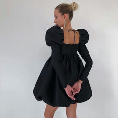 Reset Refresh – Minikleid mit Puffärmeln