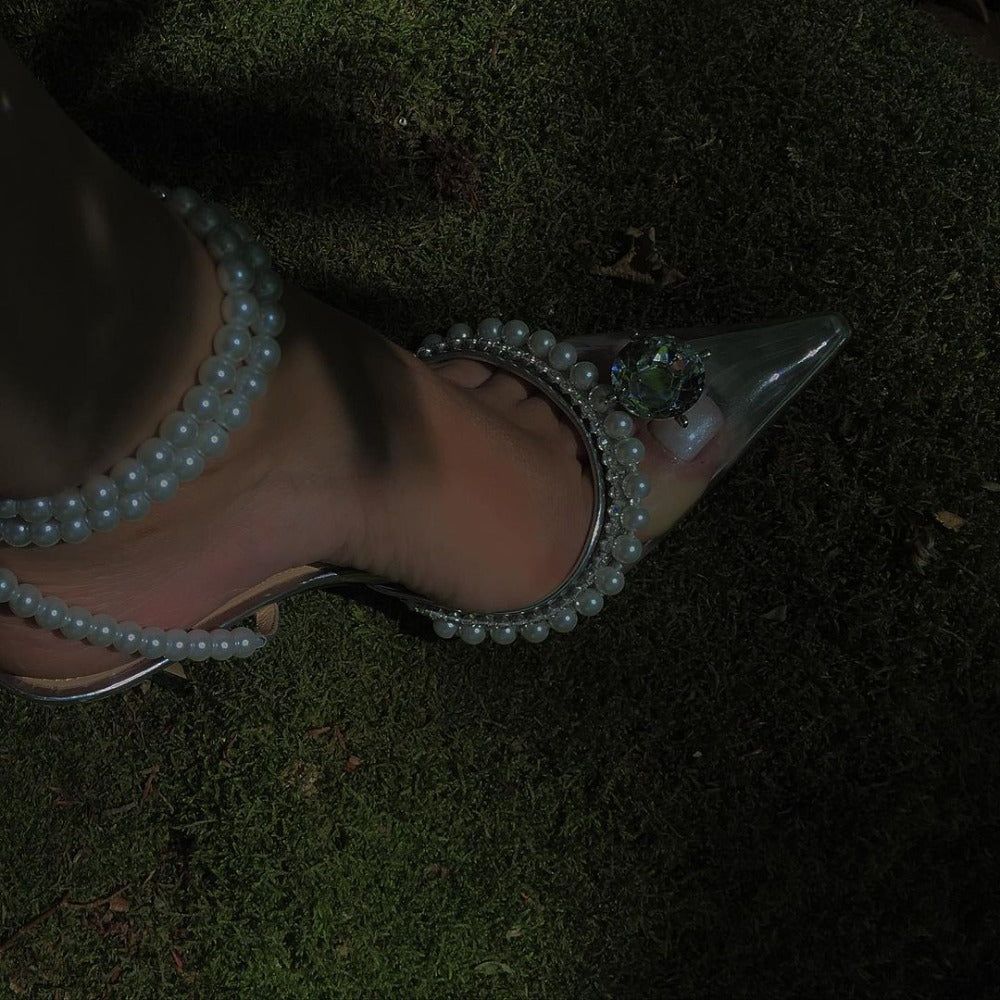 Tacones de cristal con tiras de perlas Agyness