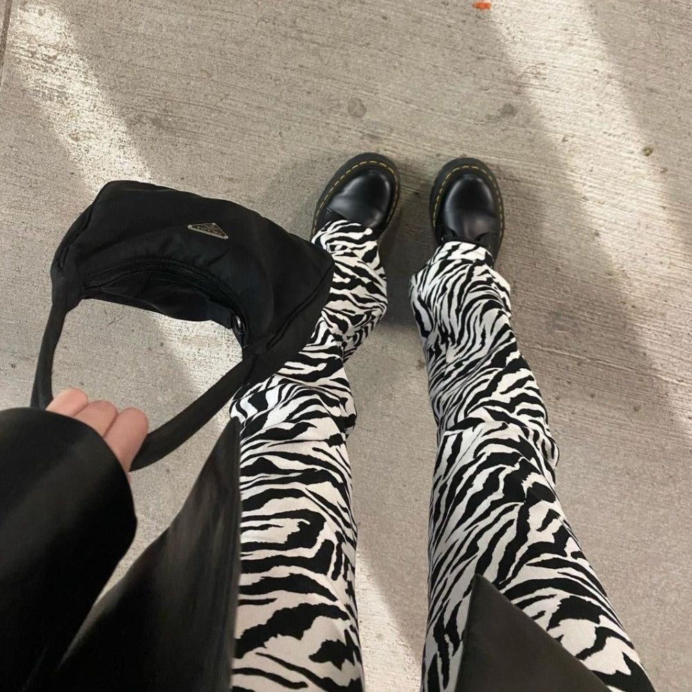 This Is Espionage – Hose mit Zebra-Print und hoher Taille