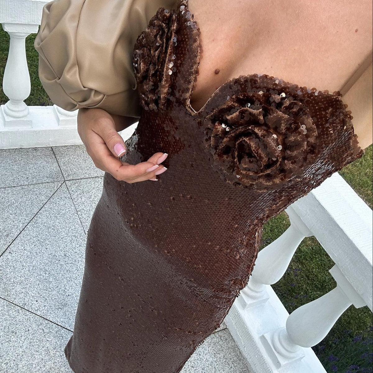 Caramel Bliss – Maxikleid mit Pailletten