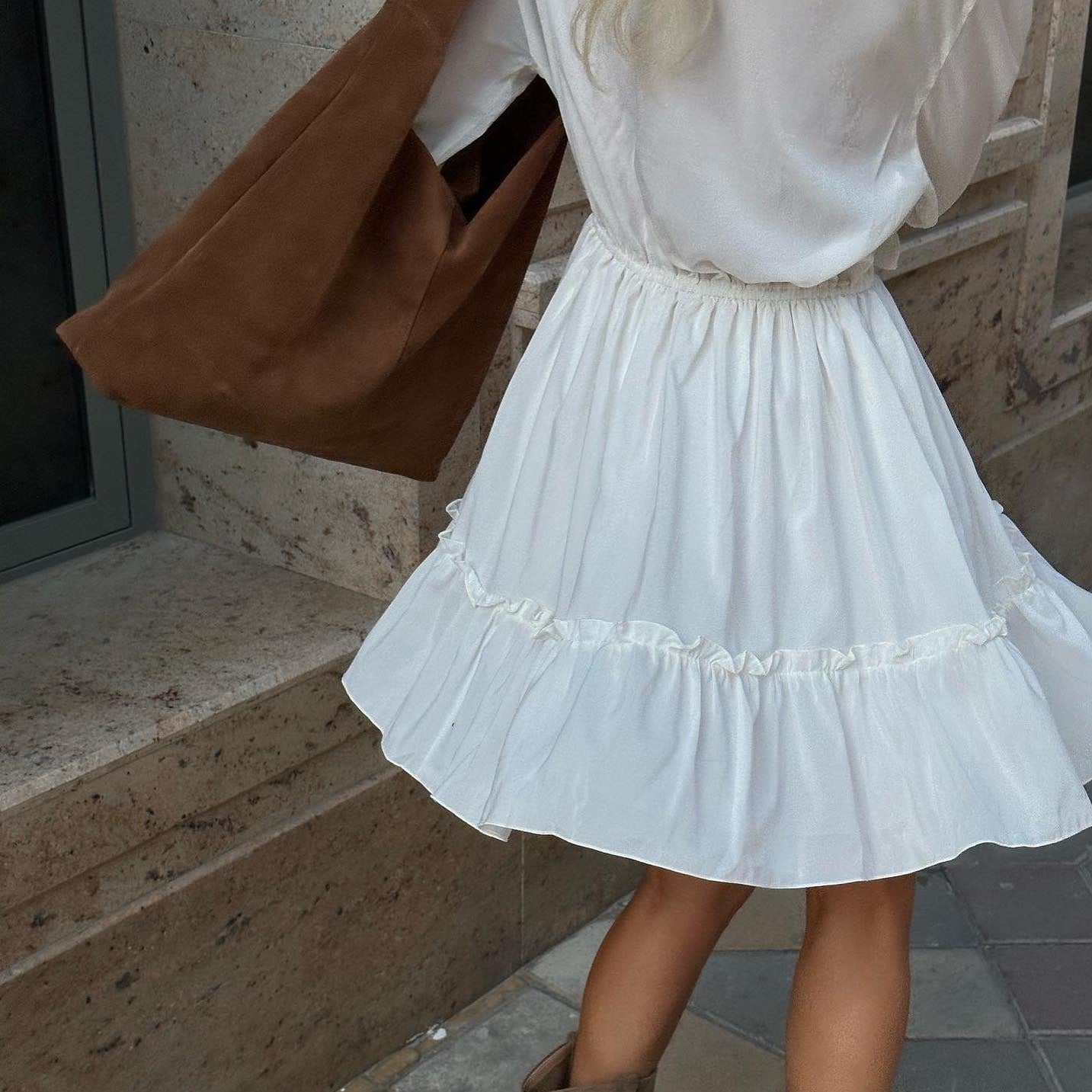 Vestido mini con volantes de verano de Dolce Vita