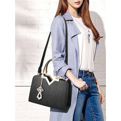 Handbag Faux with Elegant Pendant Pearl Leather
