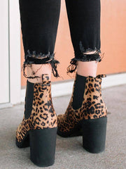 Stiefel mit Leopardenmuster und klobigem Absatz