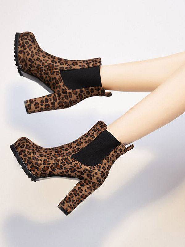 Botas de tacón grueso con estampado de leopardo