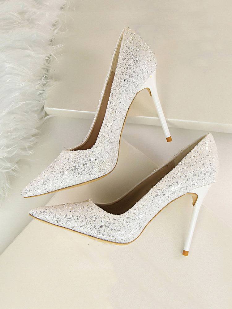 Pailletten-High Heels mit spitzer Spitze