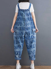 Latzhose aus Denim mit hoher Taille und Alphabet-Buchstabendruck