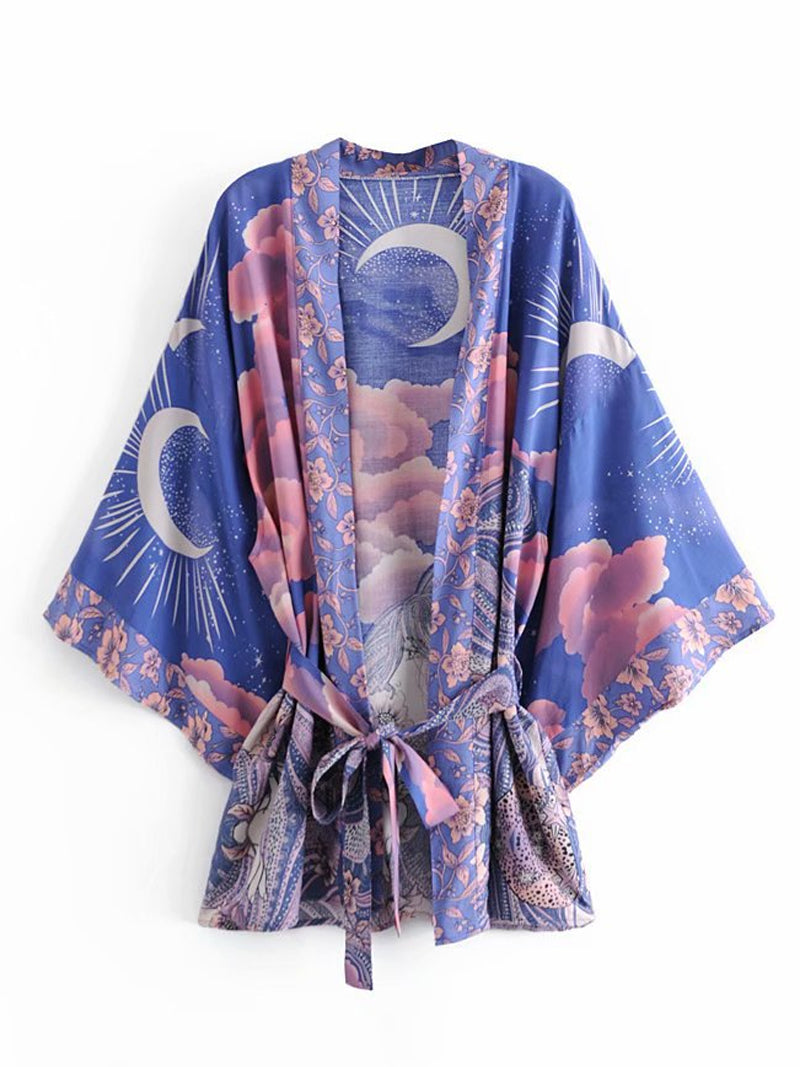 Bata tipo kimono de algodón azul con estampado floral de longitud corta