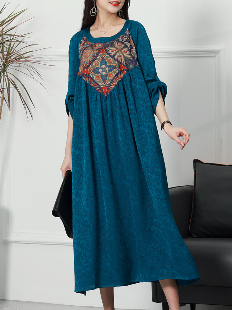 Attractive Long Sleeves Round Neck Embroidered Midi-Dress