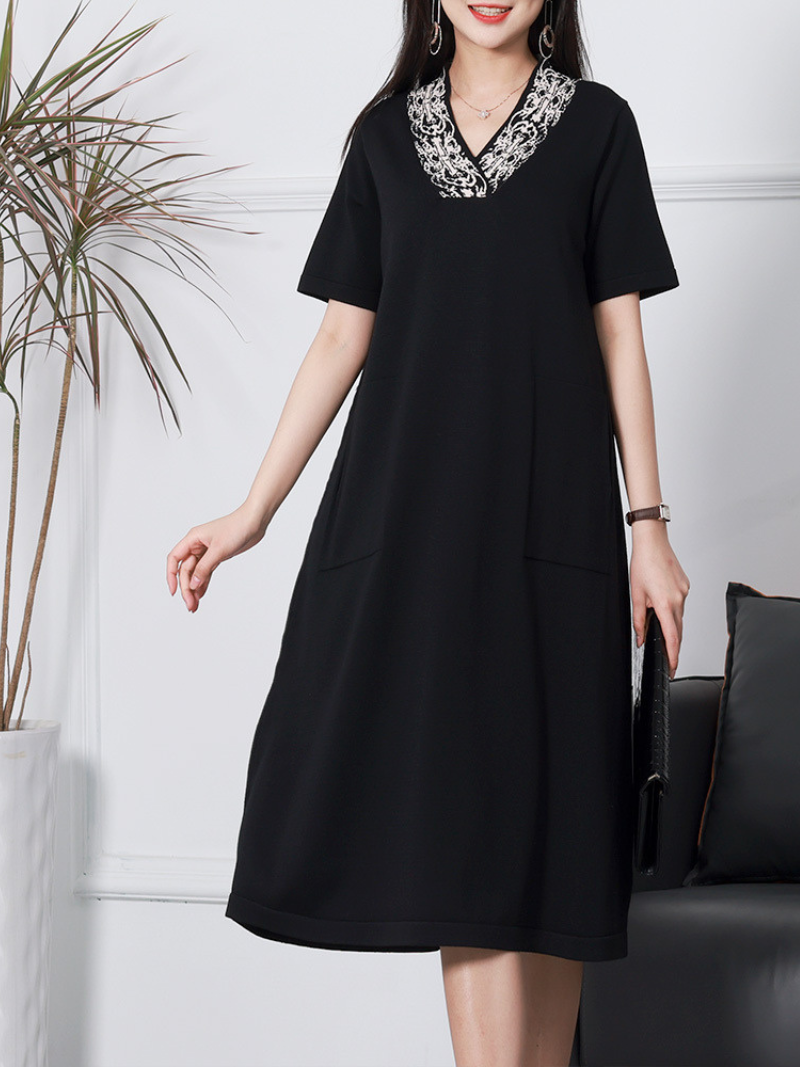 Short-sleeved V-neck Linen Knitted Midi-Dress