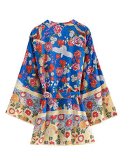 Bata tipo kimono corta con estampado floral y pájaros para dormir