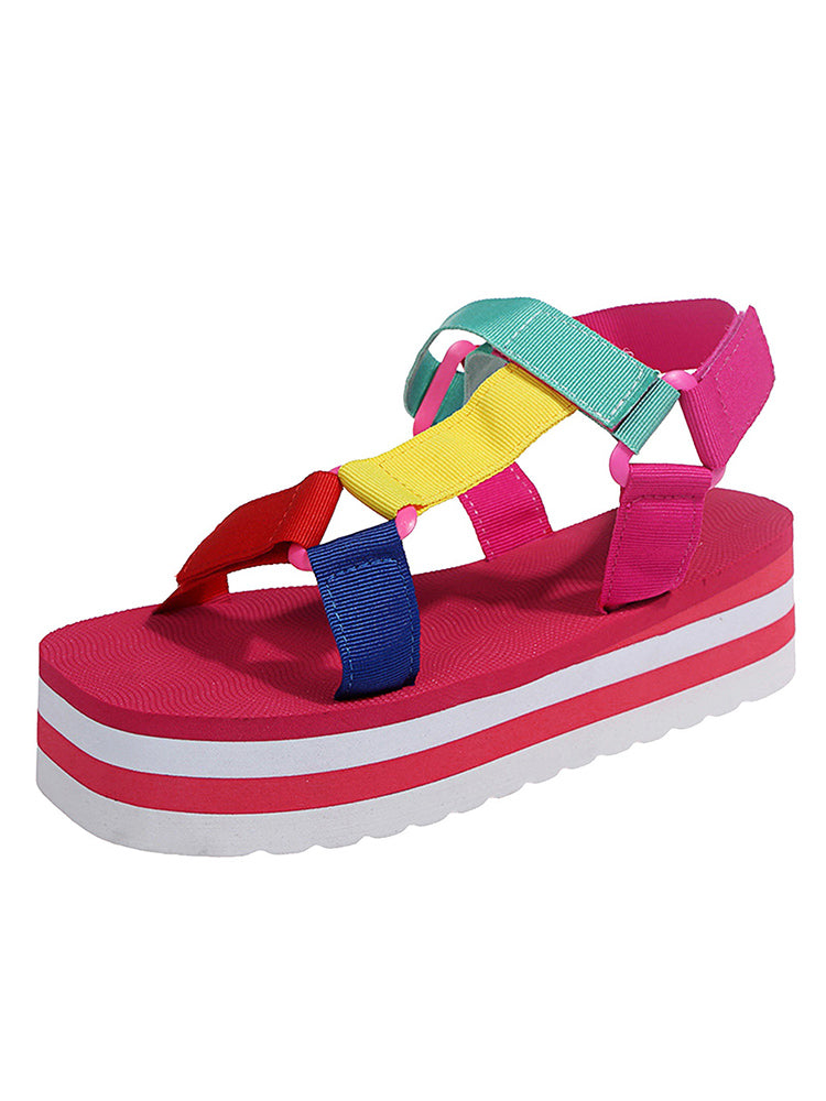 Sandalias con bloques de color y velcro