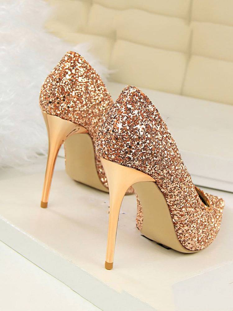 Pailletten-High Heels mit spitzer Spitze