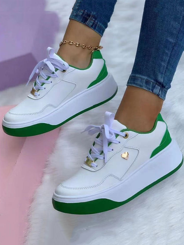 Heart Decor Casual Sneaker