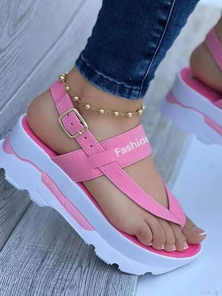 Sandalias de plataforma con hebilla de letras