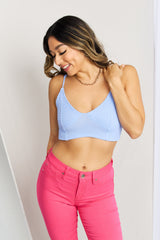 Bralette Zenana de tirantes finos texturizados de talla grande en azul primavera