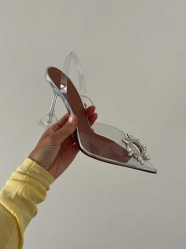 Transparente Heels mit spitzer Spitze und Strass