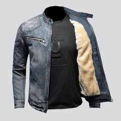 Winterliche Vintage-Biker-Jeansjacke